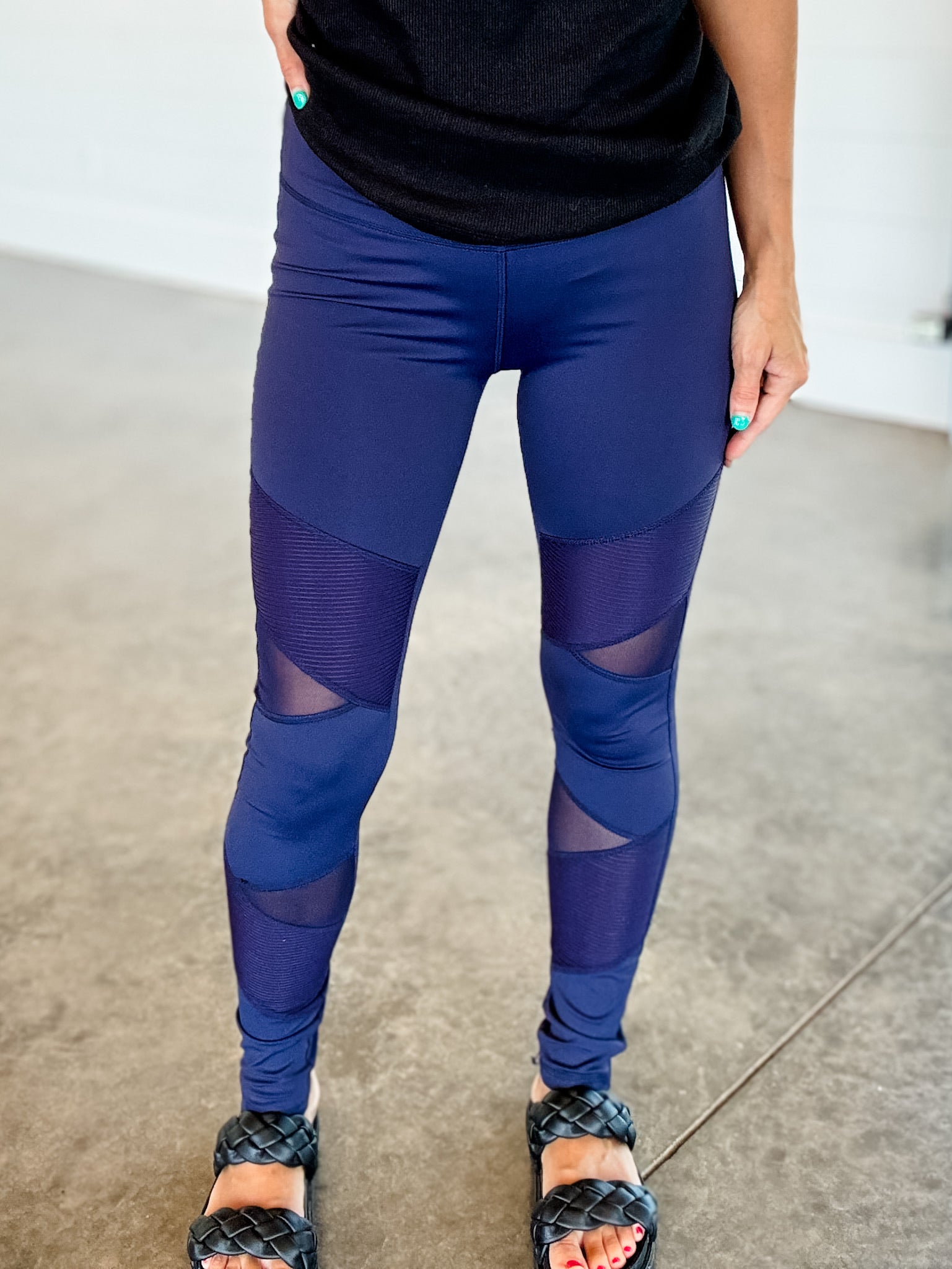 Work It Out Legging - Navy FINAL SALE