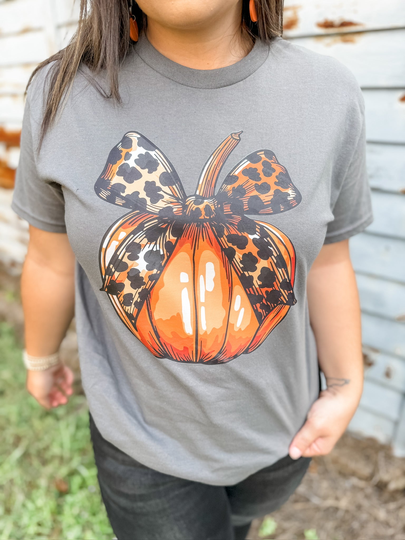 Bow Pumpkin Graphic Tee - Charcoal