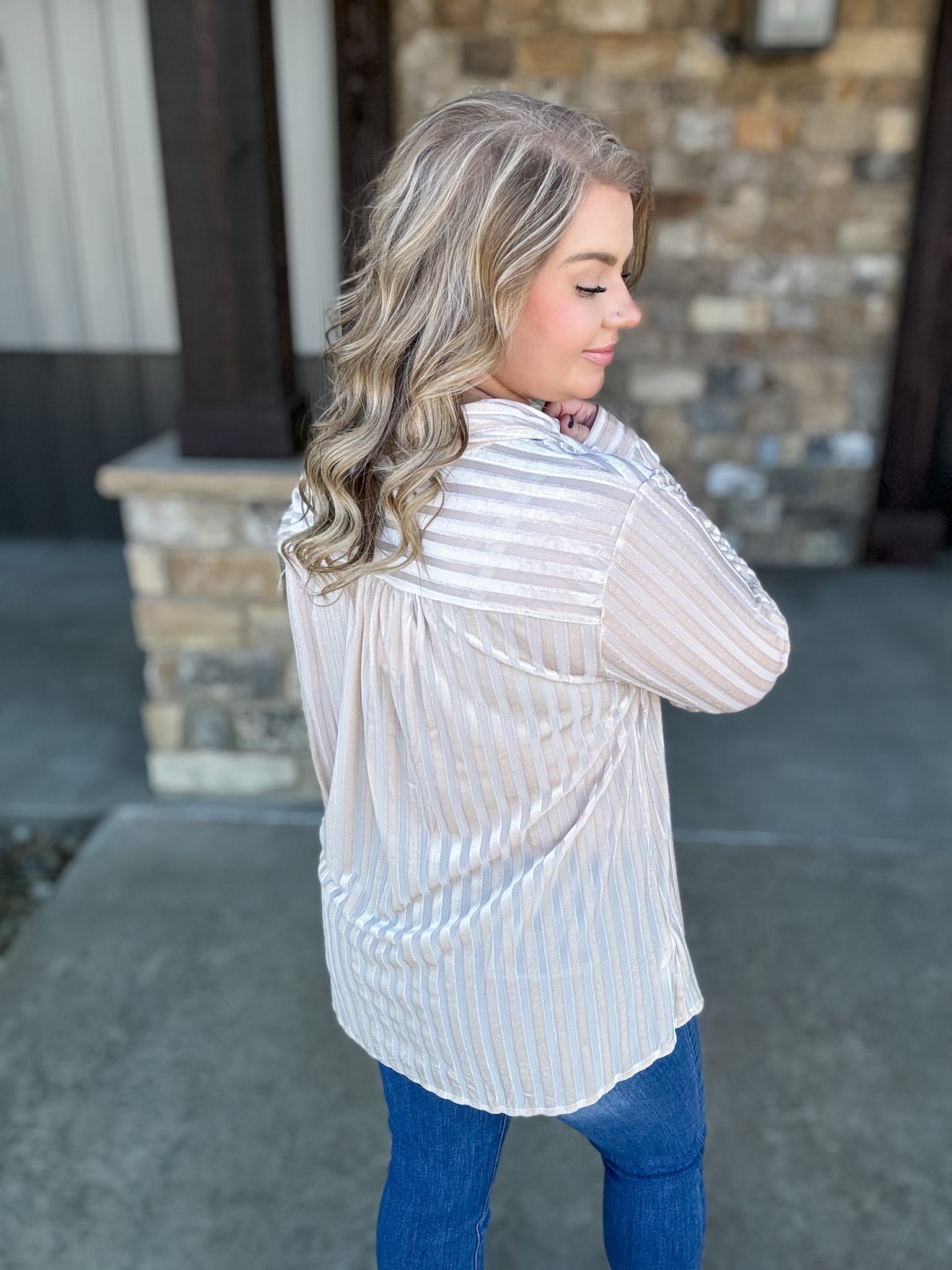 Classic Threads Top - Champagne