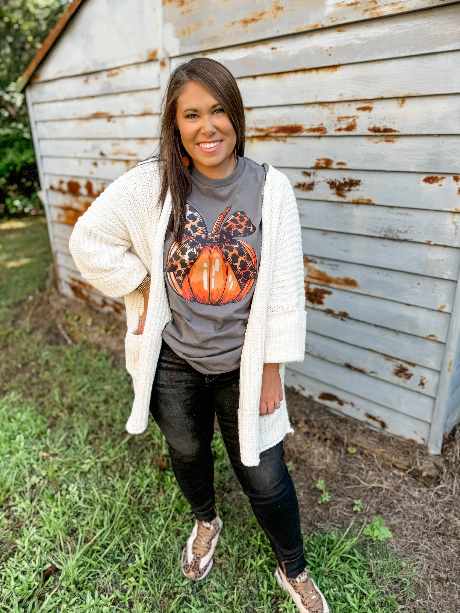 Bow Pumpkin Graphic Tee - Charcoal