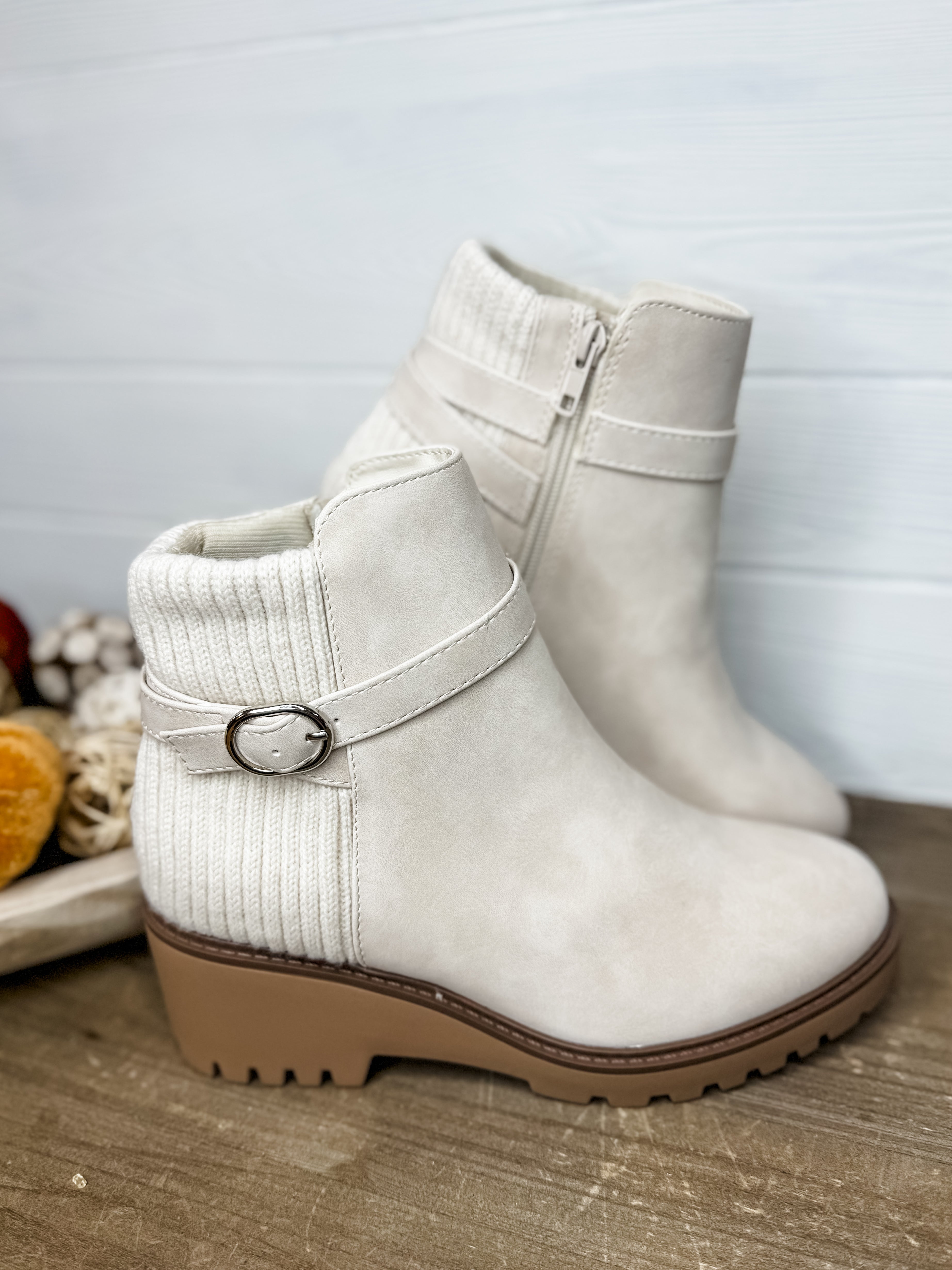 Aeson Boot - Beige