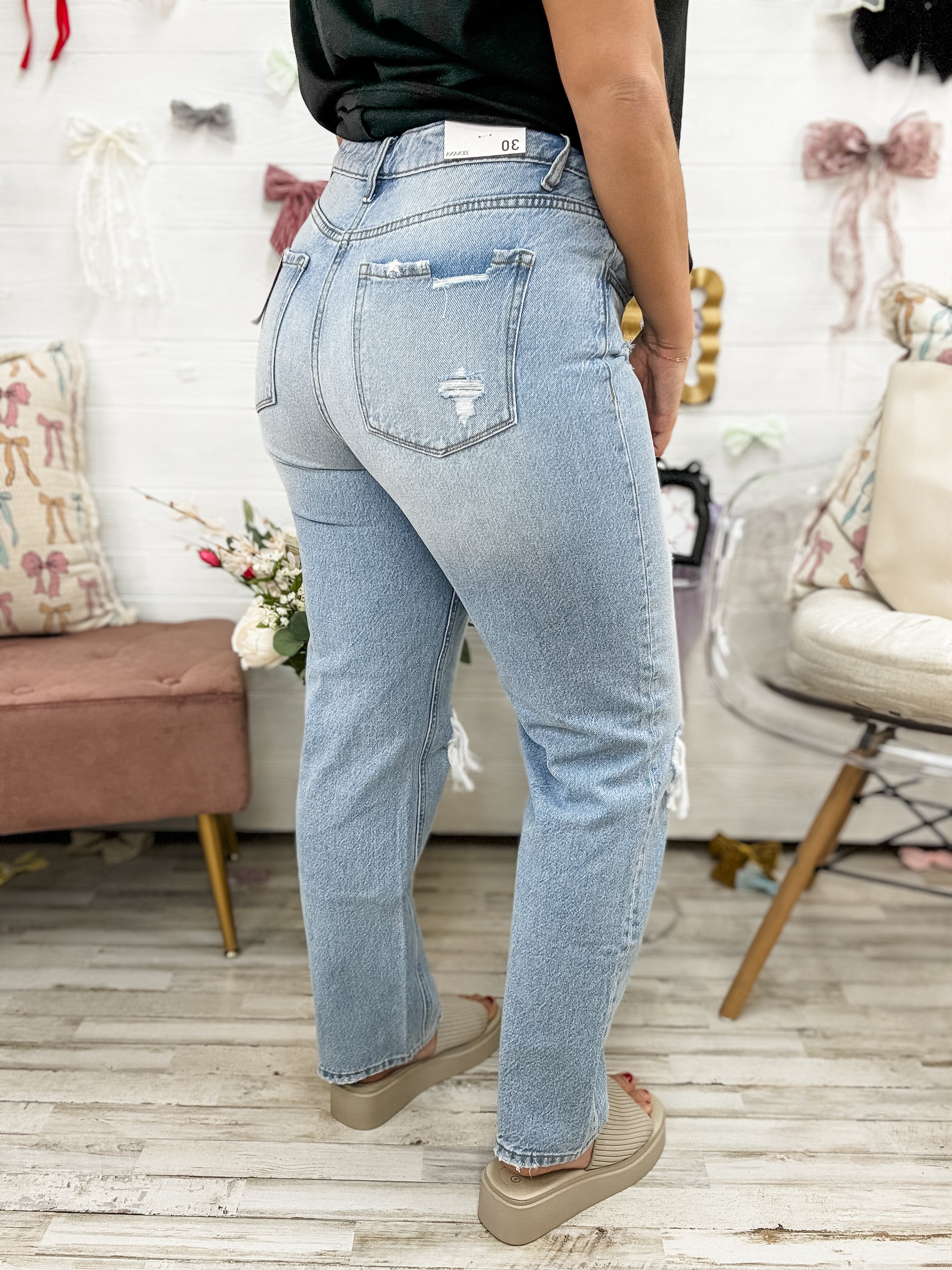 Alisha Jeans