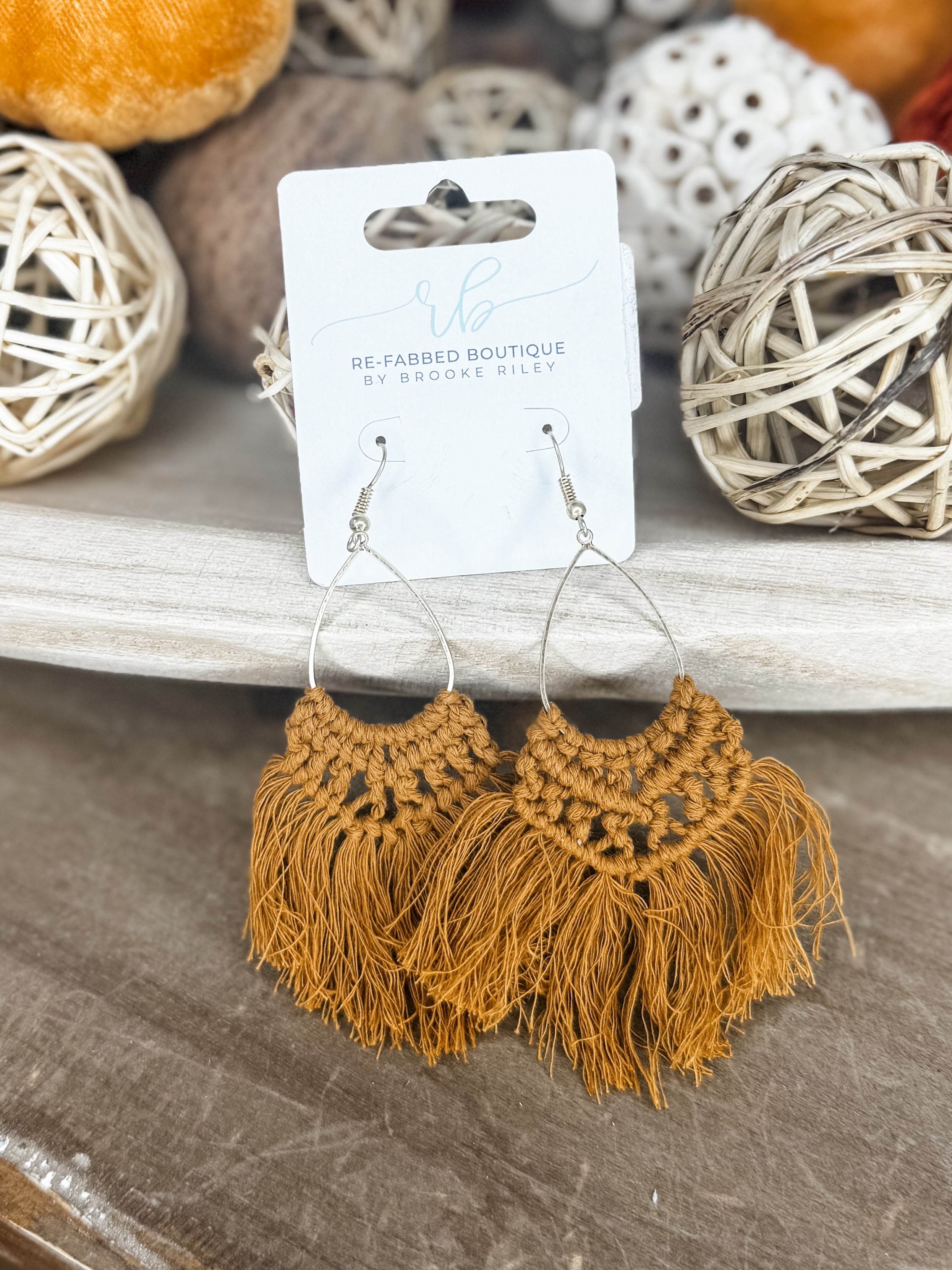 Tassel Tango Earring - Brown