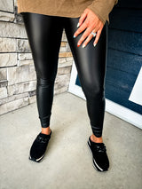 Back In Black Legging