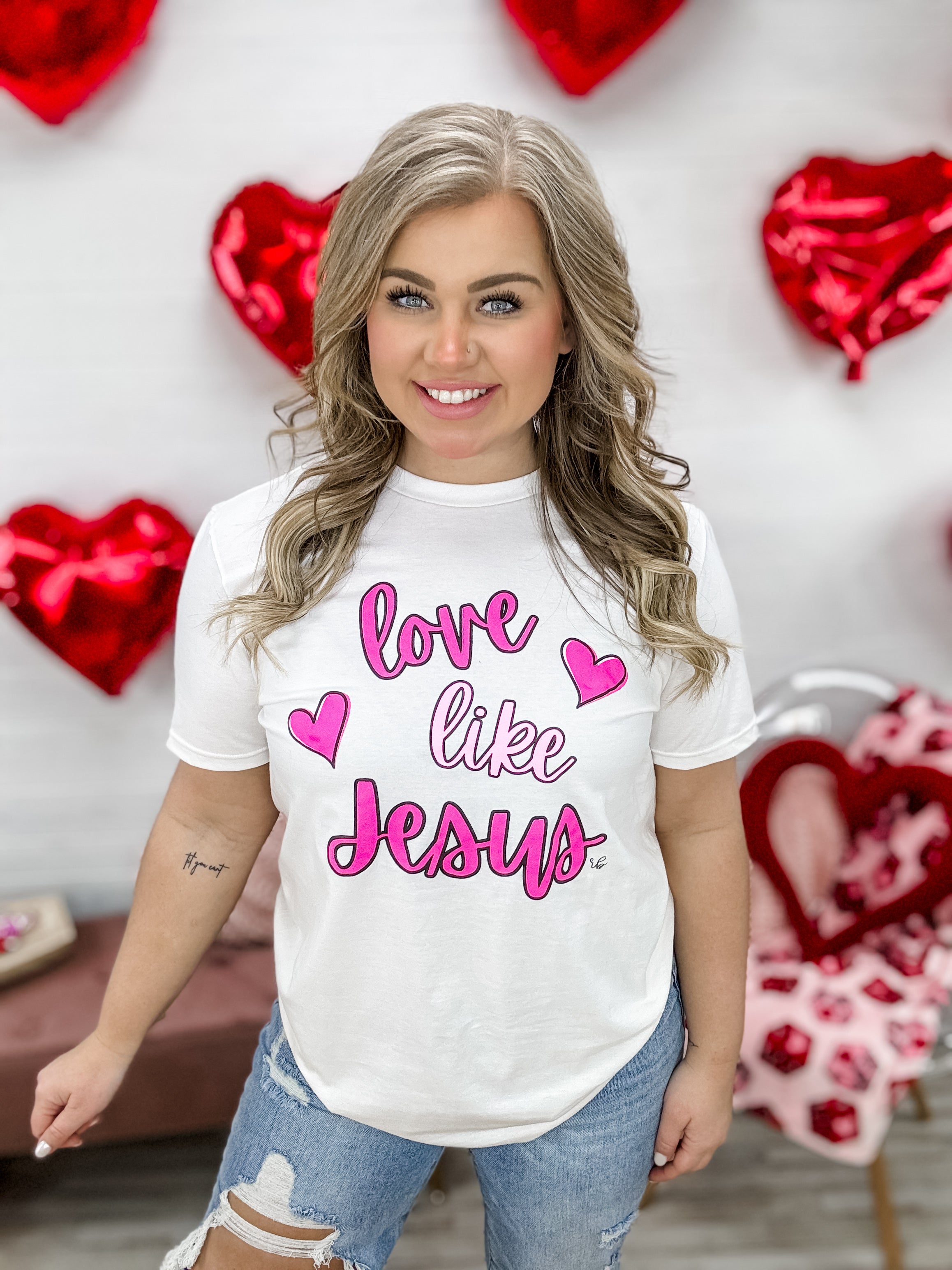 Love Like Jesus Graphic Tee