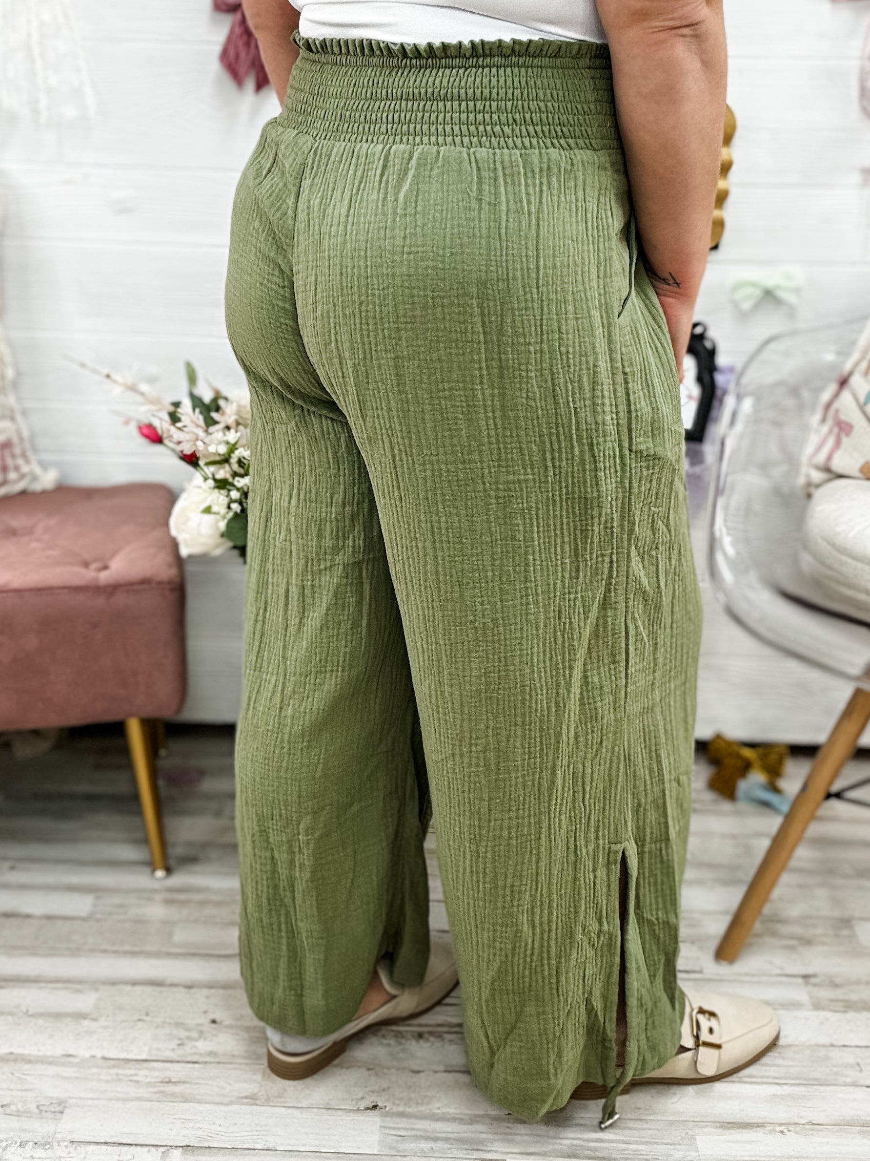 Under The Sun Pants - Olive