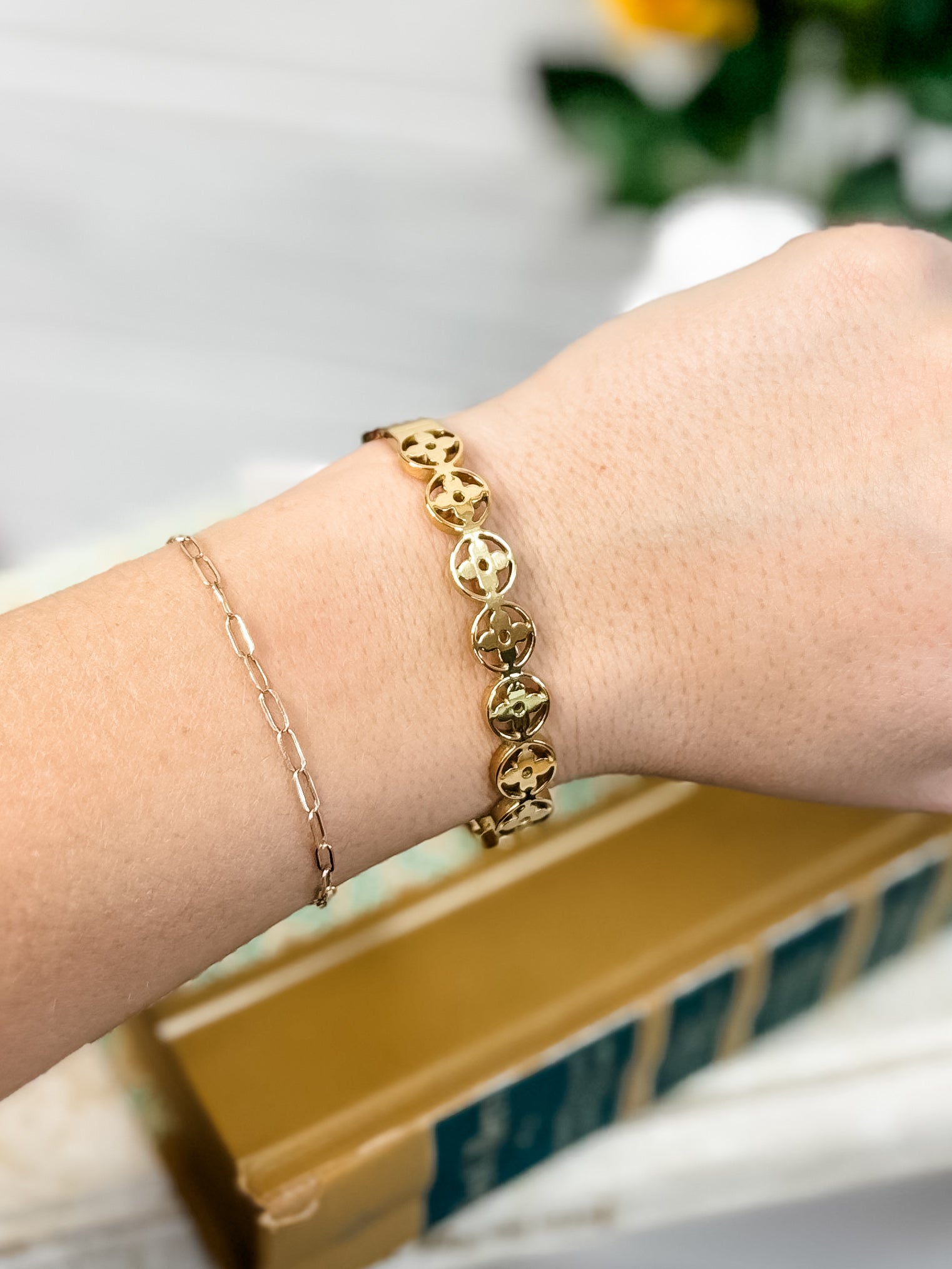 Gold Clover Bangle