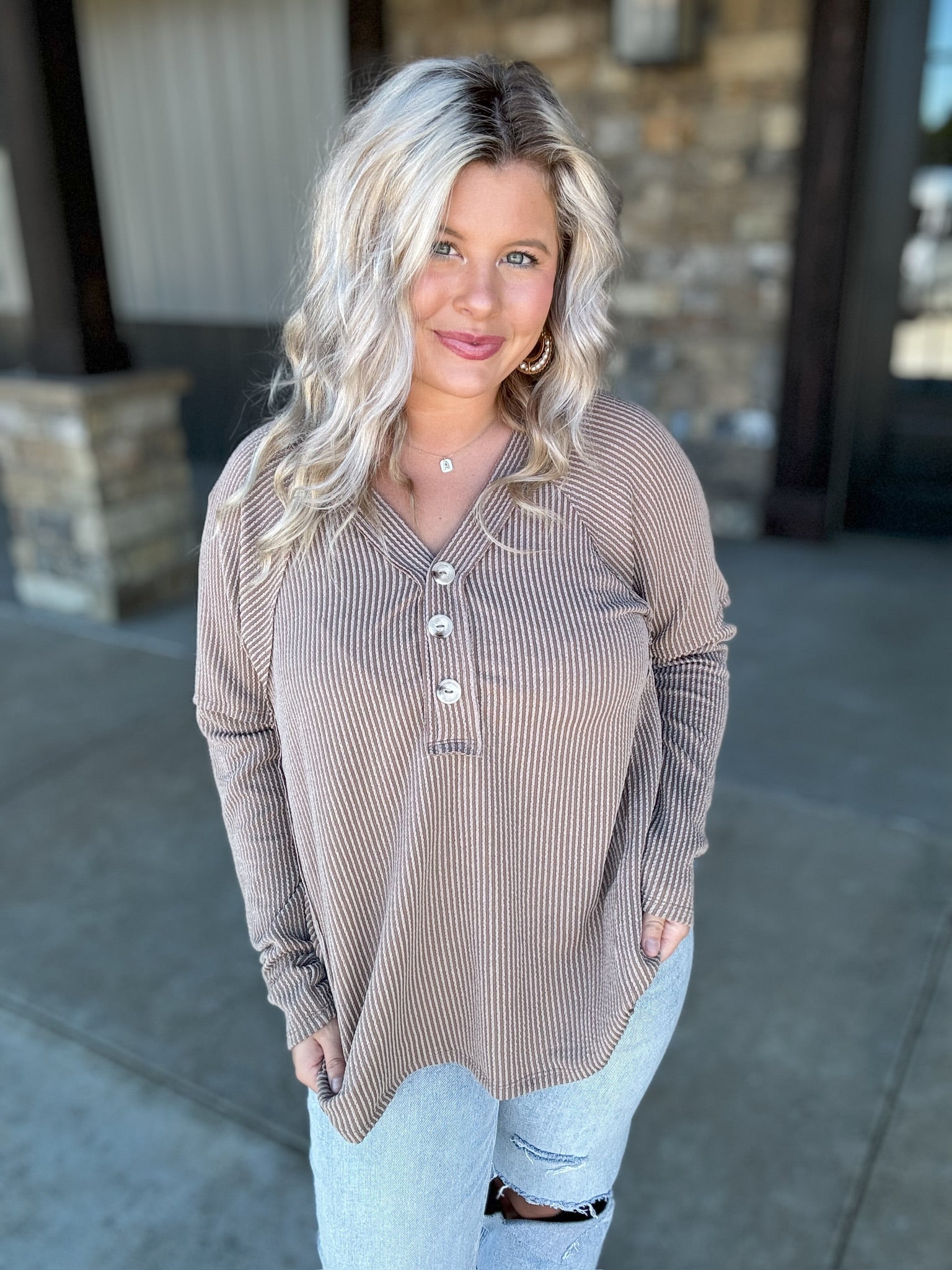 Mississippi Mystique Top - Mocha