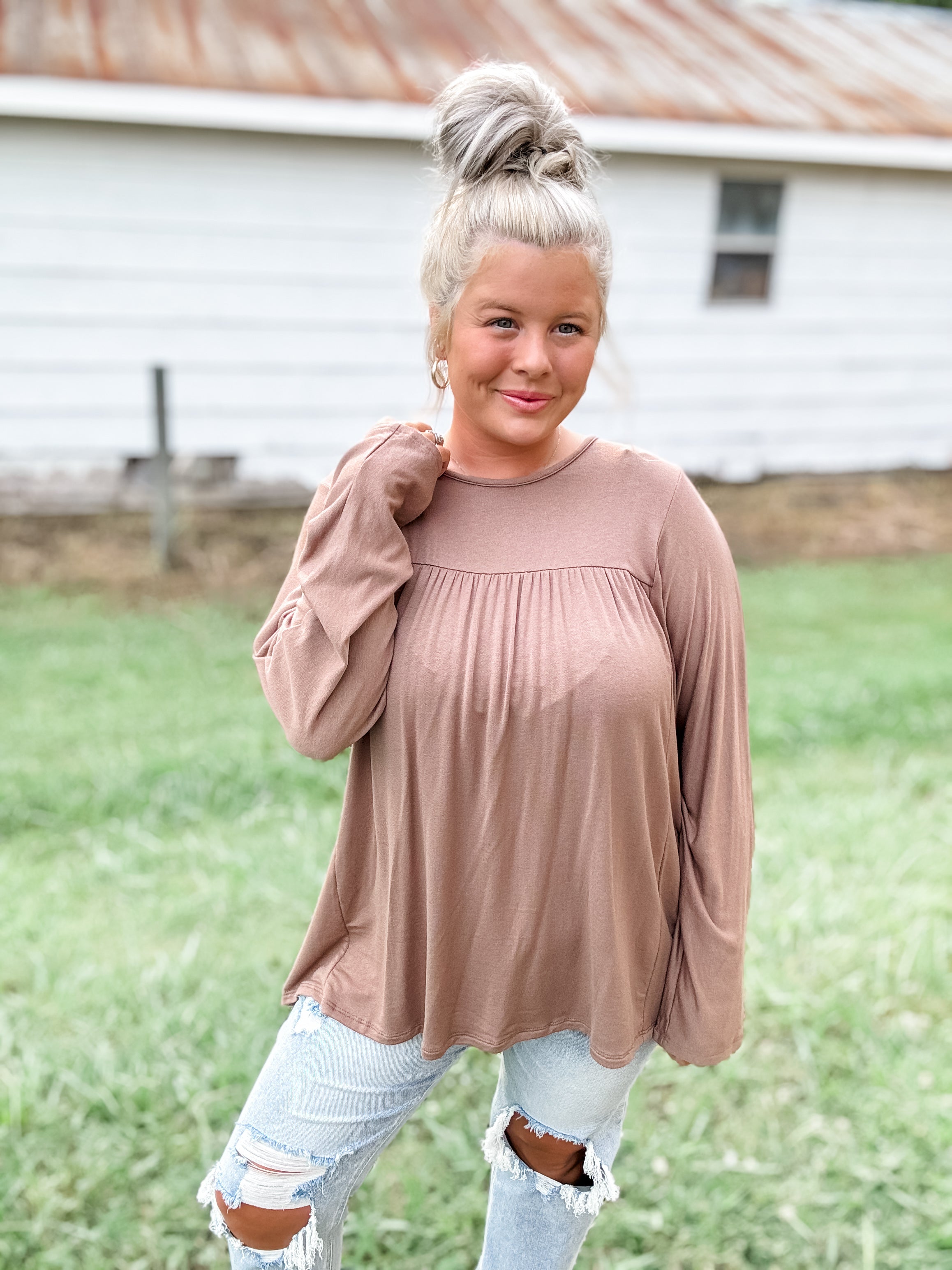 Easy On The Eyes Top - Taupe