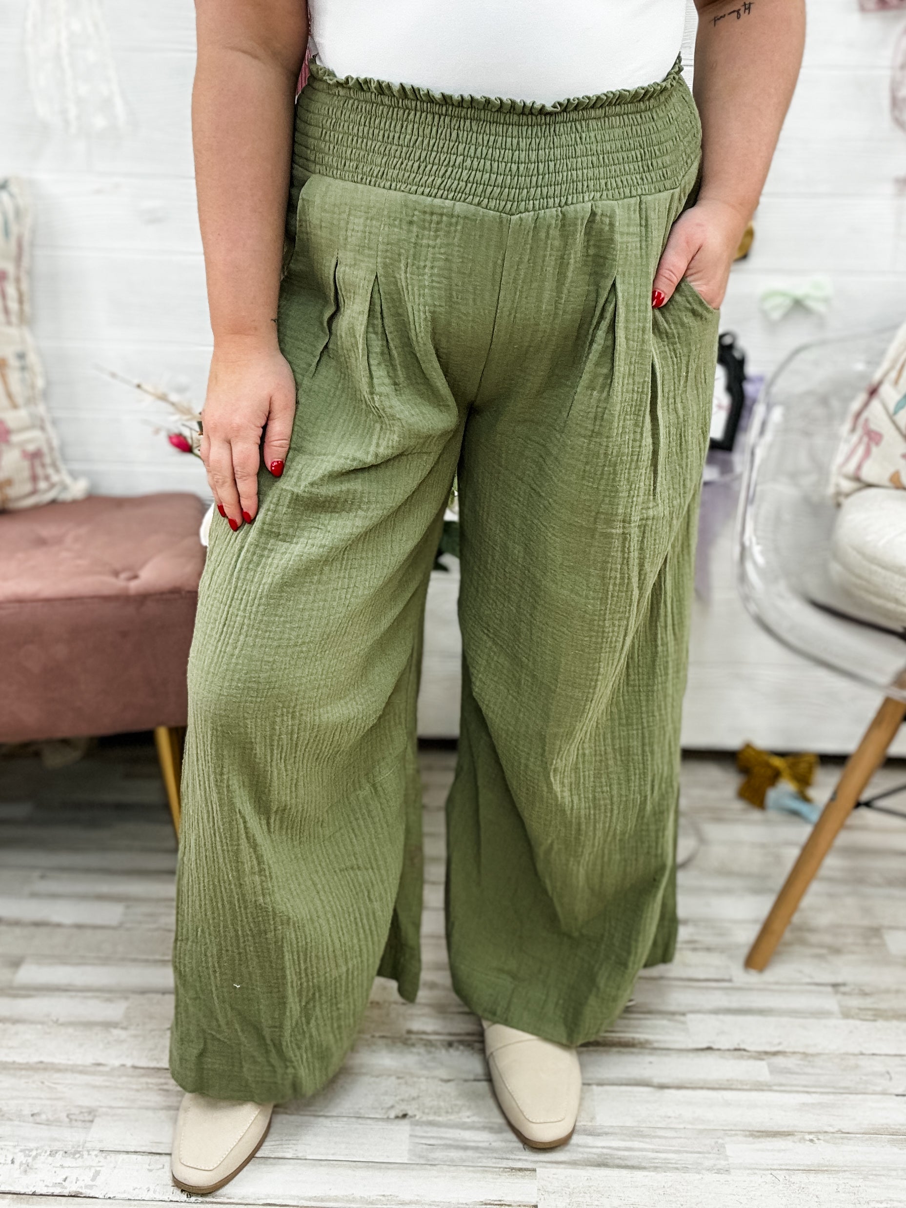 Under The Sun Pants - Olive