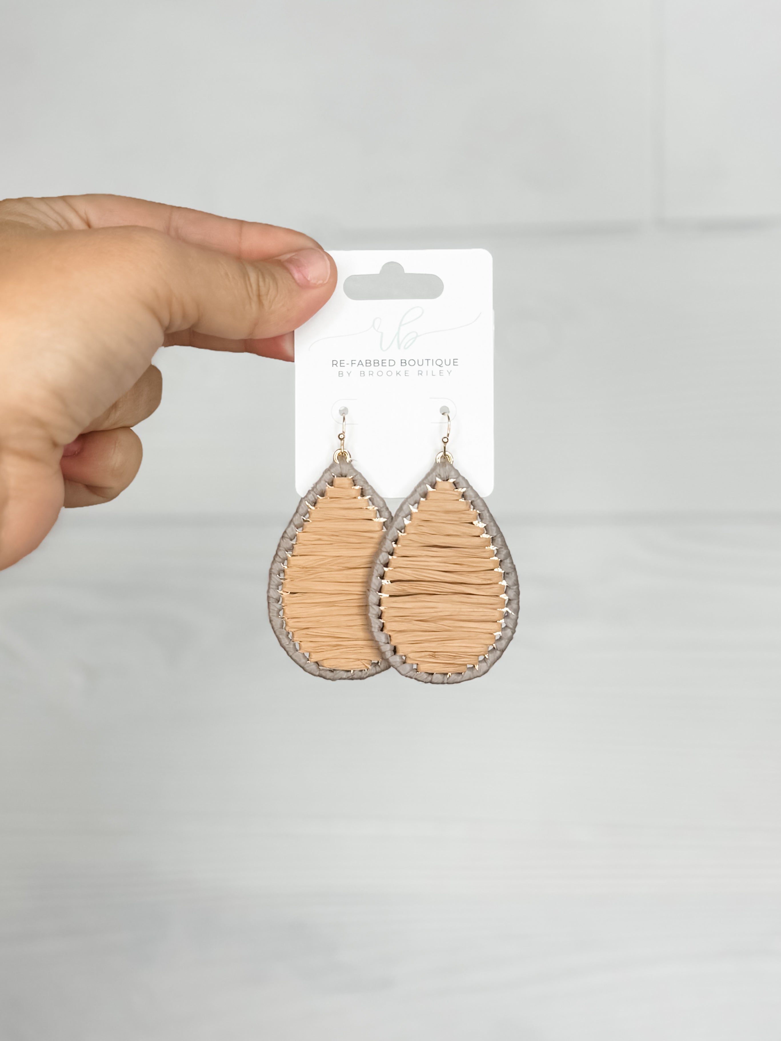 Wow Factor Earring - Tan