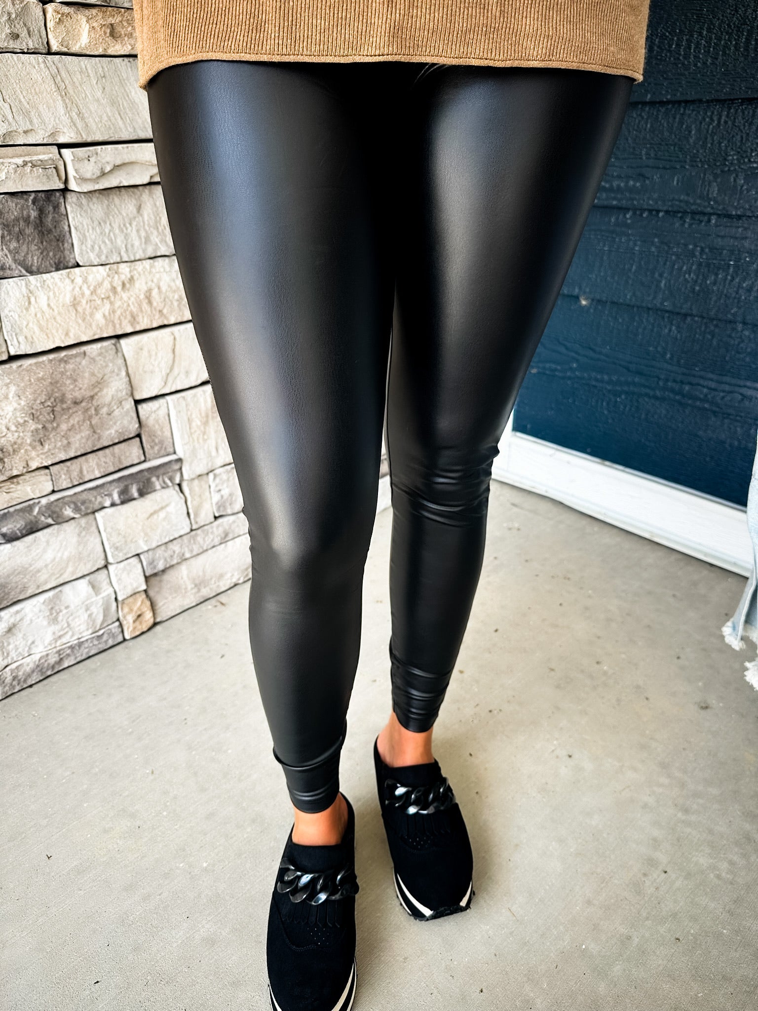 Back In Black Legging