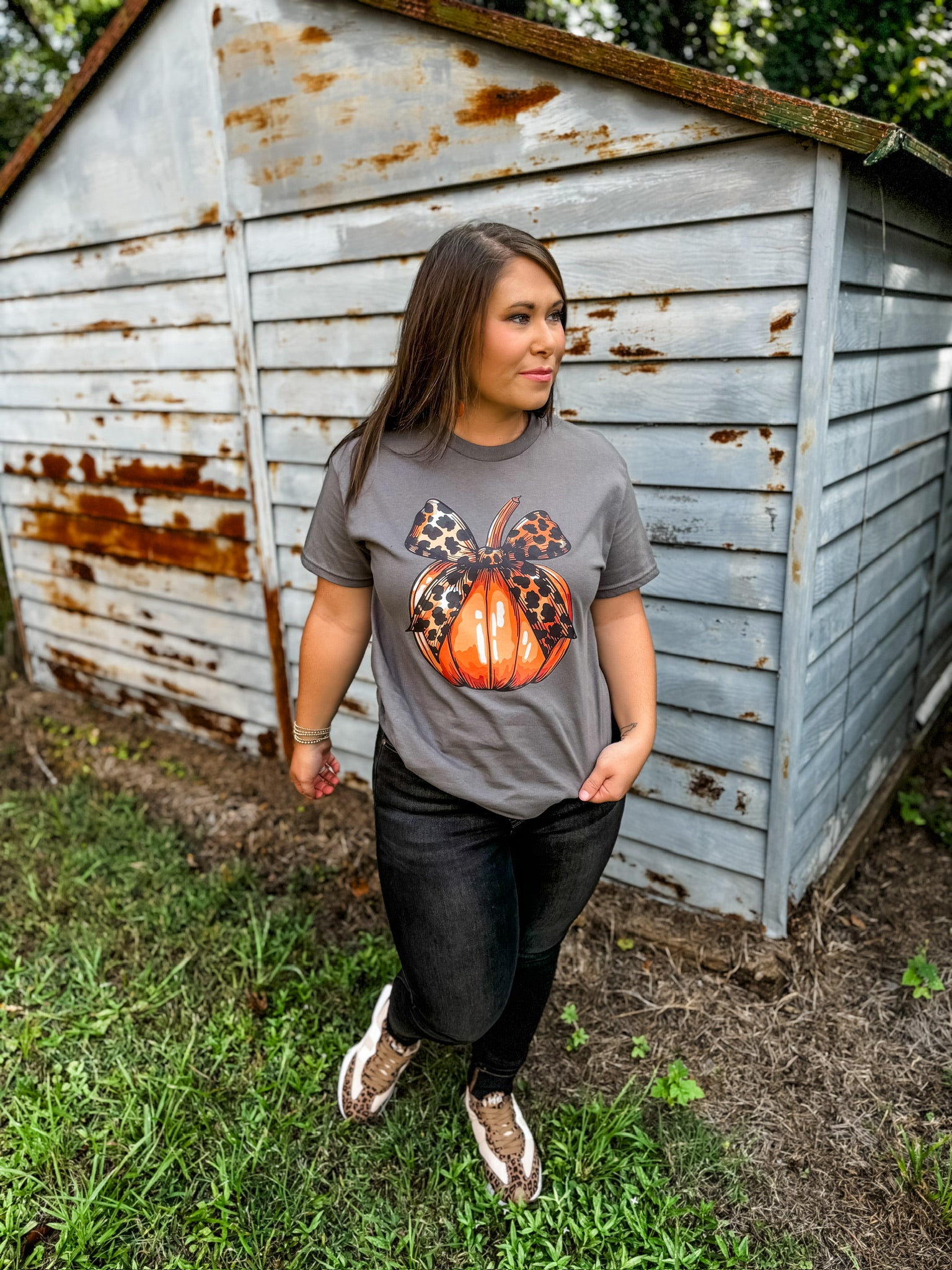 Bow Pumpkin Graphic Tee - Charcoal