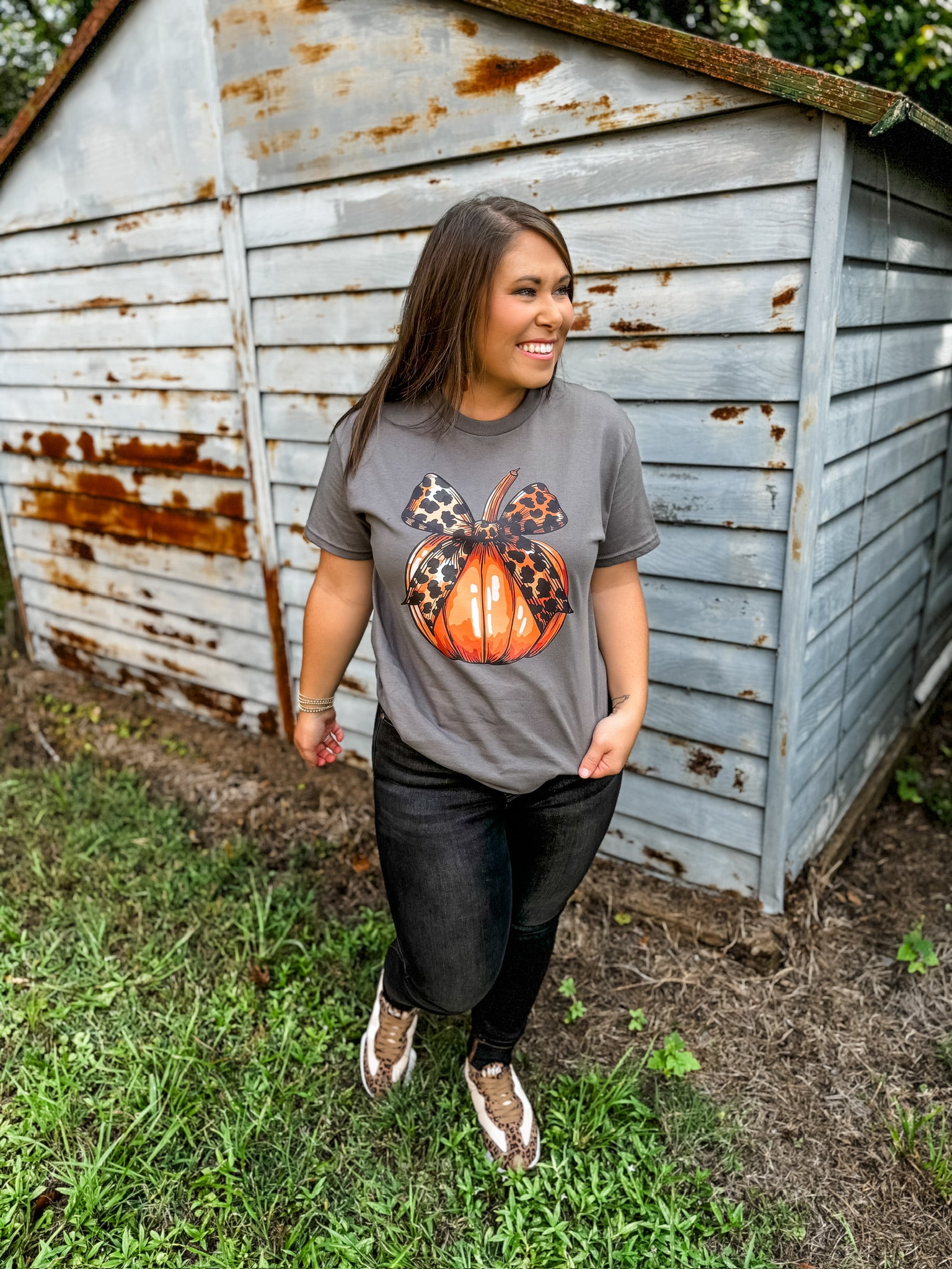 Bow Pumpkin Graphic Tee - Charcoal