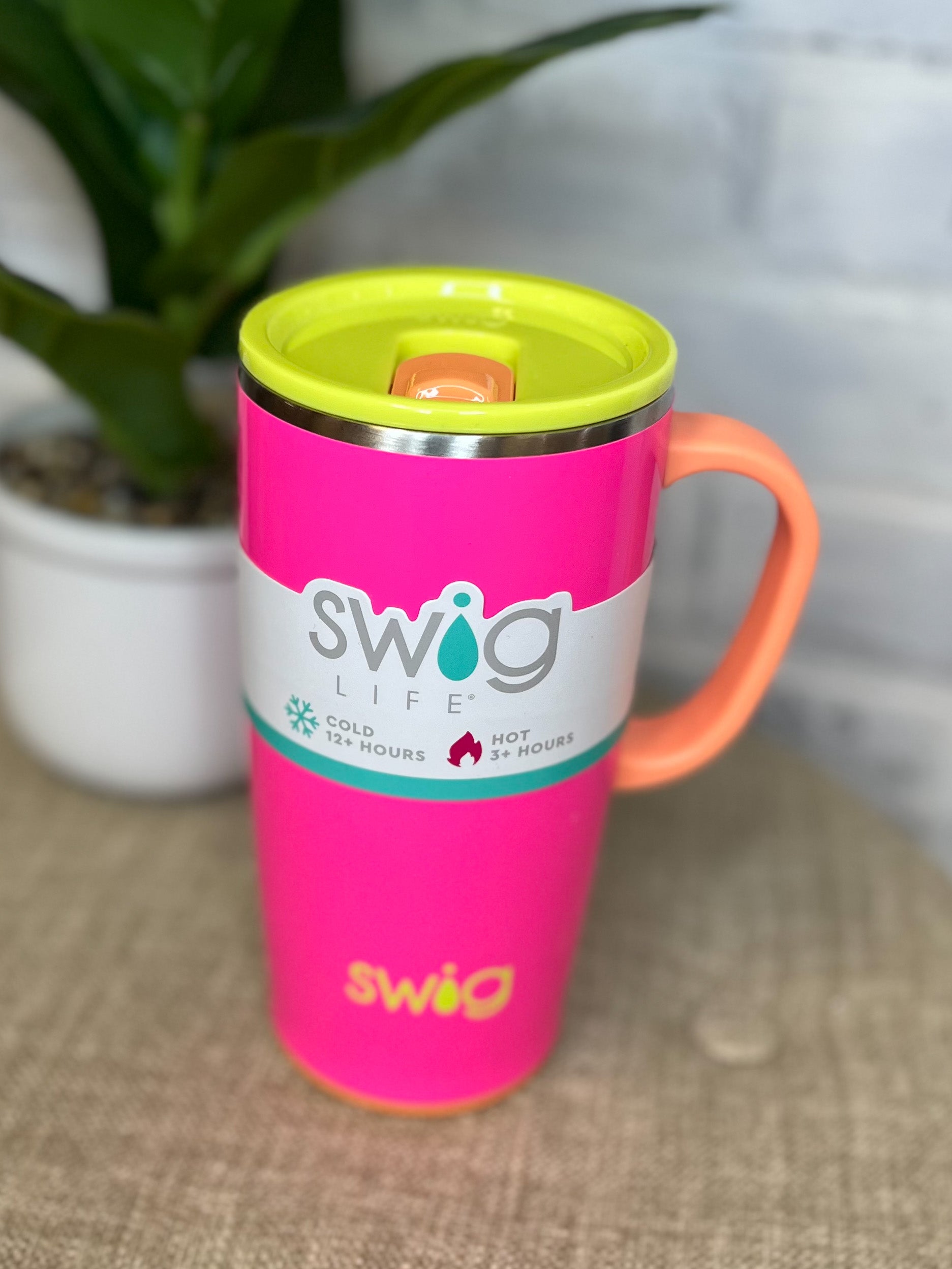 Swig 22 oz Travel Mug
